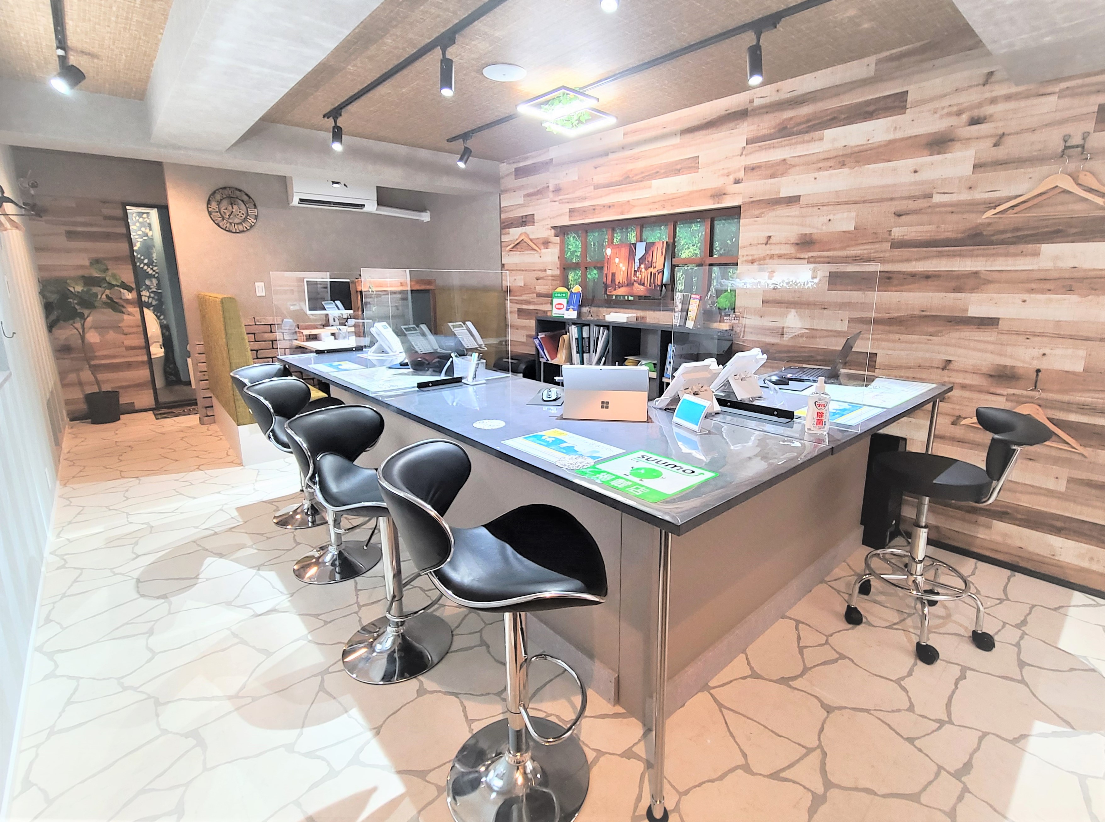 2%e5%ba%97%e8%88%97%e5%86%85%e5%86%99%e7%9c%9f_220520_24